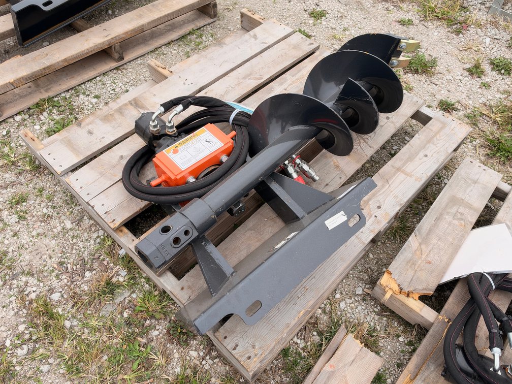 Wolverine MAD-12-12D Auger Drive & Bit Attachment for MINI Skid Steer Loaders