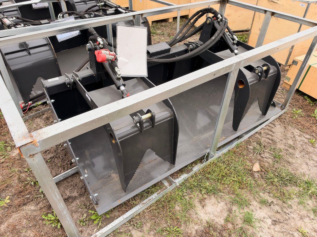LandHonor SGB-11-72W Grapple Bucket Attachment for Skid Steers