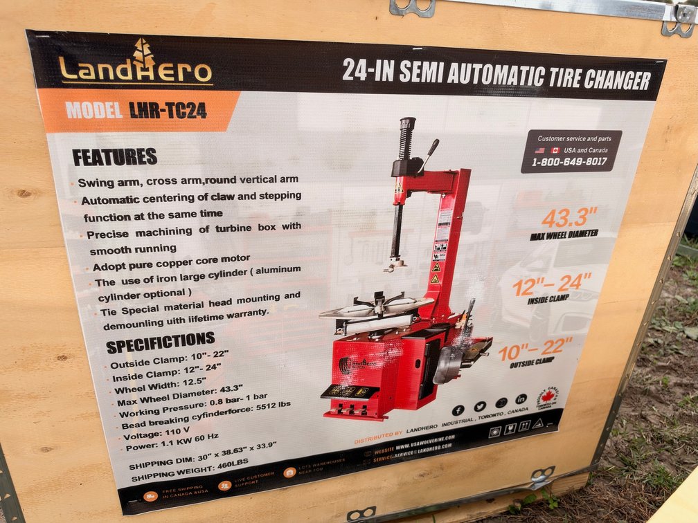 LandHero LHR-TC24 24 in. Semi-Automatic Tire Changer