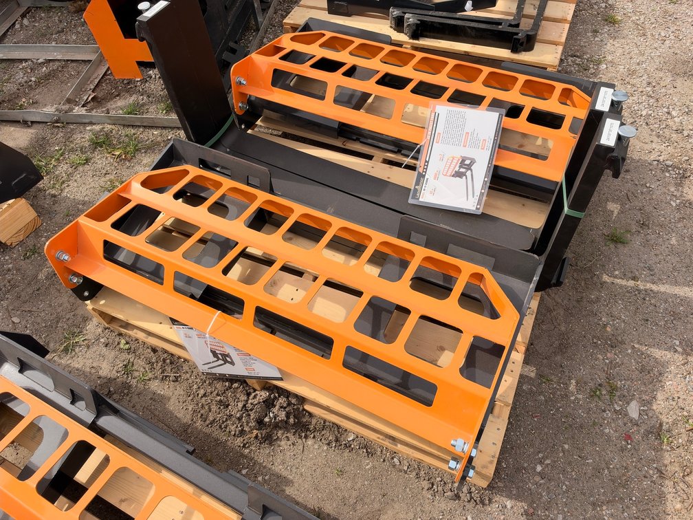 LandHonor PF-11-3500GPallet Fork Attachment for Skid Steers