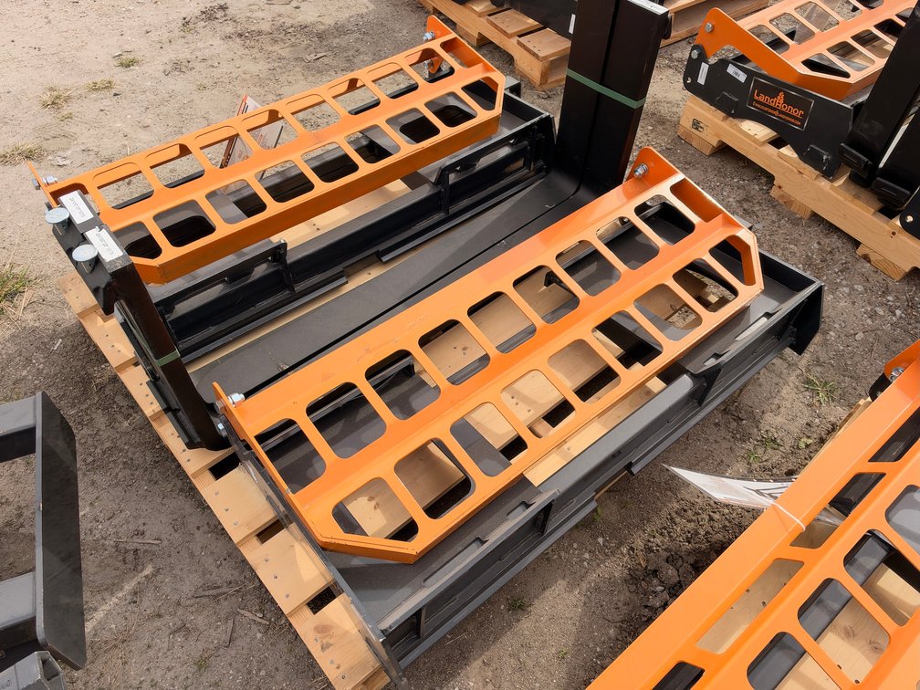 LandHonor PF-11-3500GPallet Fork Attachment for Skid Steers