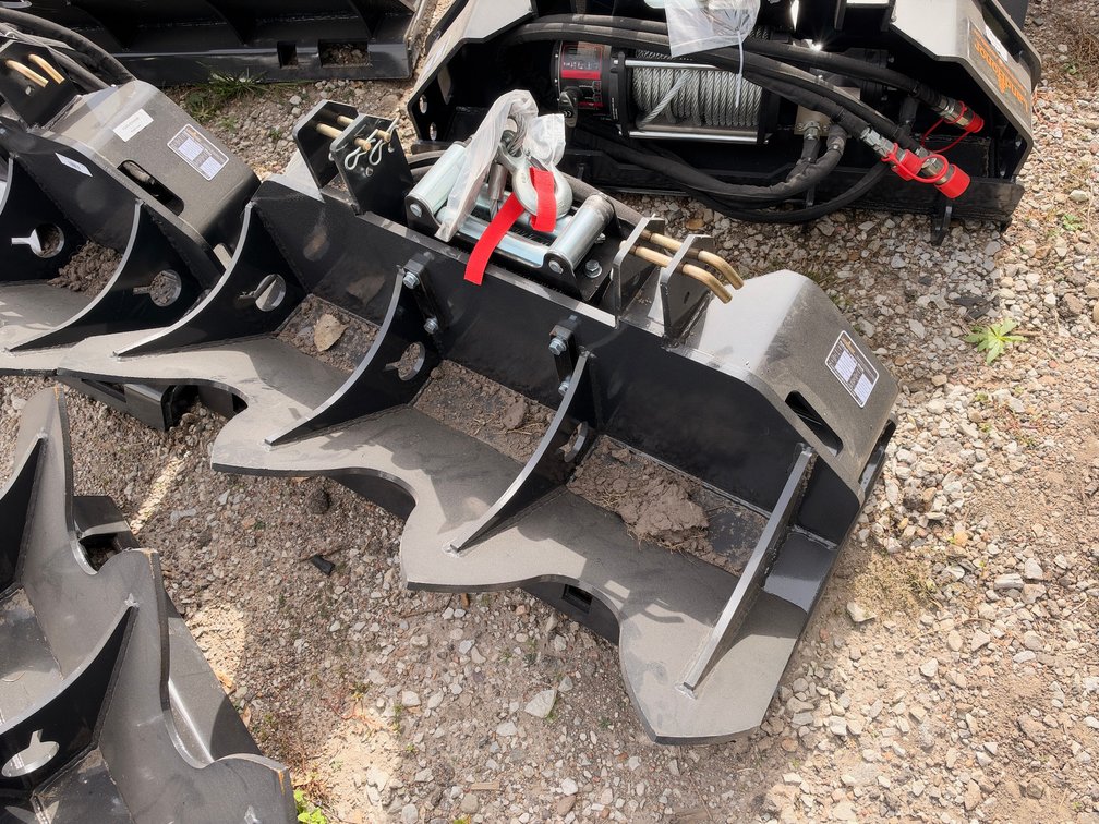 LandHonor FW-13-15000G Hydraulic Logging Winch for Skid Steers