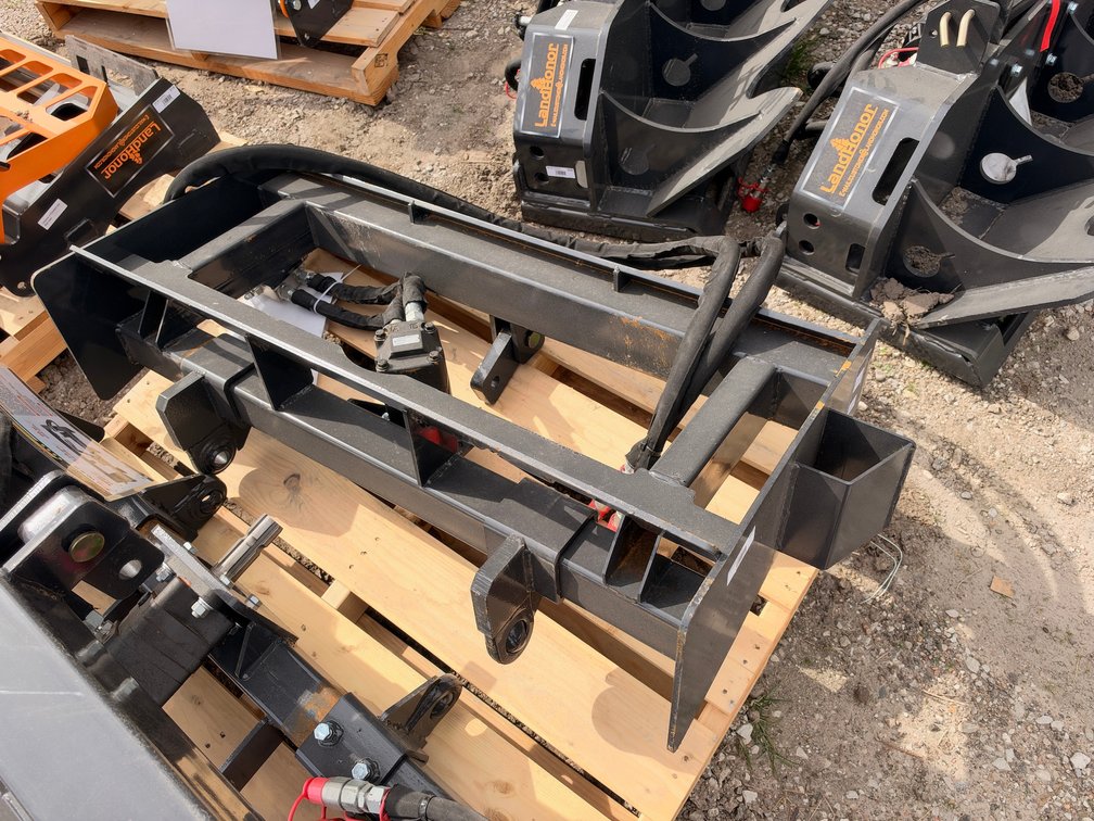 LandHonor PHA-16-2C 3-Point Hitch Adapter for Skid Steers