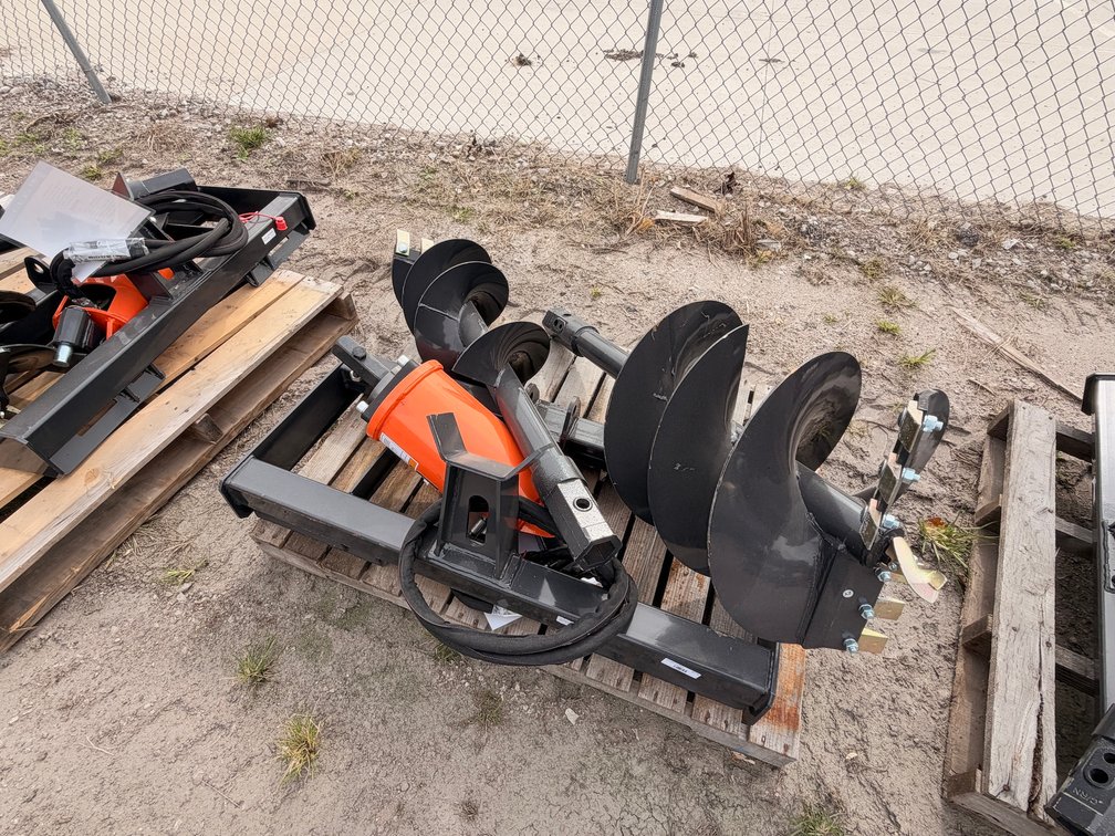 Wolverine ADB-13-1218R Auger Drive & Bit Attachment for Skid Steer Loaders