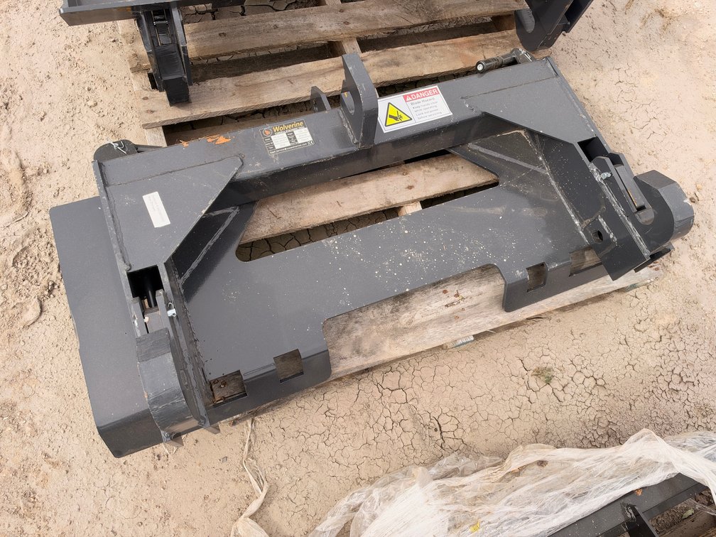 Wolverine PT-16-02C Skid Steer to Category 1, 2 & 3 Quick Hitch