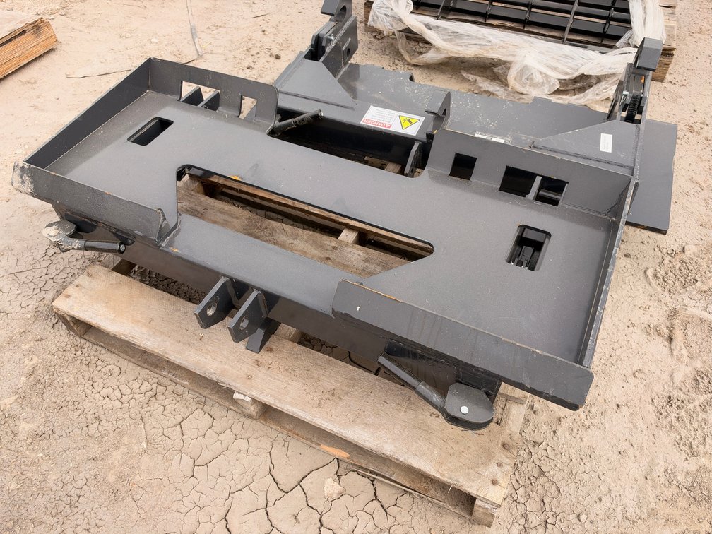 Wolverine PT-16-02C Skid Steer to Category 1, 2 & 3 Quick Hitch