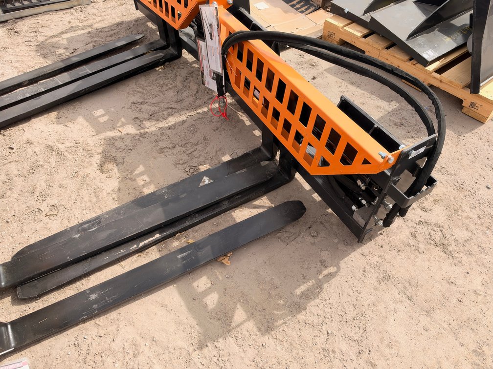 LandHonor HPF-11-3000G Heavy Duty Hydraulic Fork Frame & Forks Attachment for Skid Steers