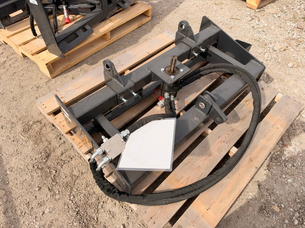 LandHonor PHA-16-2C 3-Point Hitch Adapter for Skid Steers