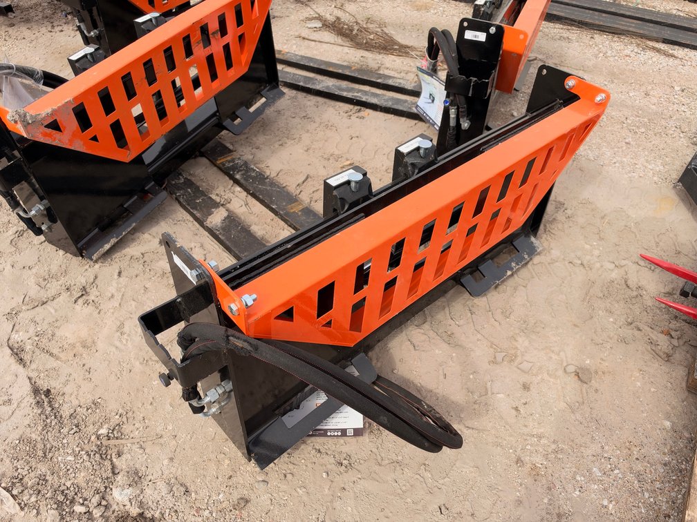 Wolverine PFA-11-3300G Hydraulic Adjustable Pallet Fork Attachment for Skid Steers