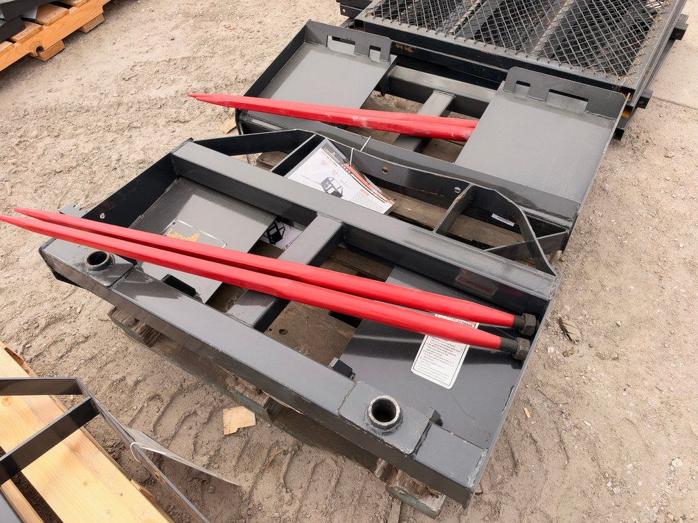 LandHonor BS-12-2500G Bale Spear Attachment for Skid Steers