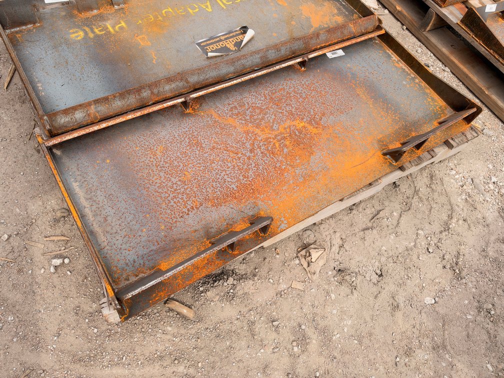 LandHonor UAP-16-45W Skid Steer Universal Adapter Plate Attachment