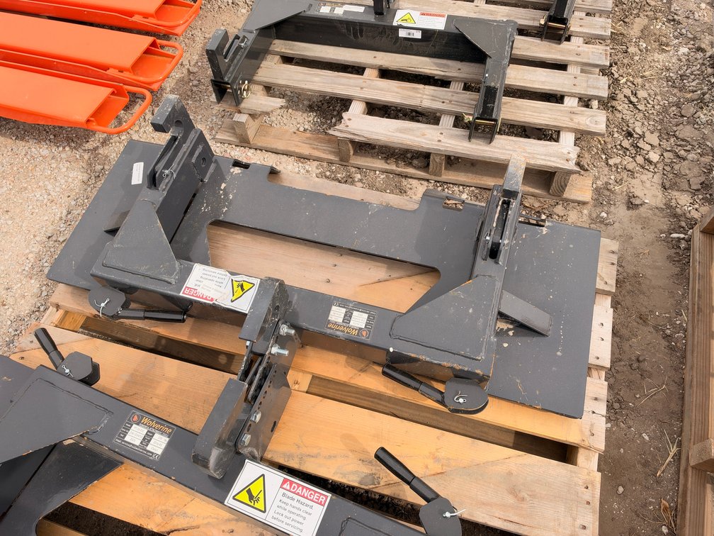 Wolverine PT-16-01C Skid Steer Quick Tatch to Category 1 & 2 3-Point Quick Hitch
