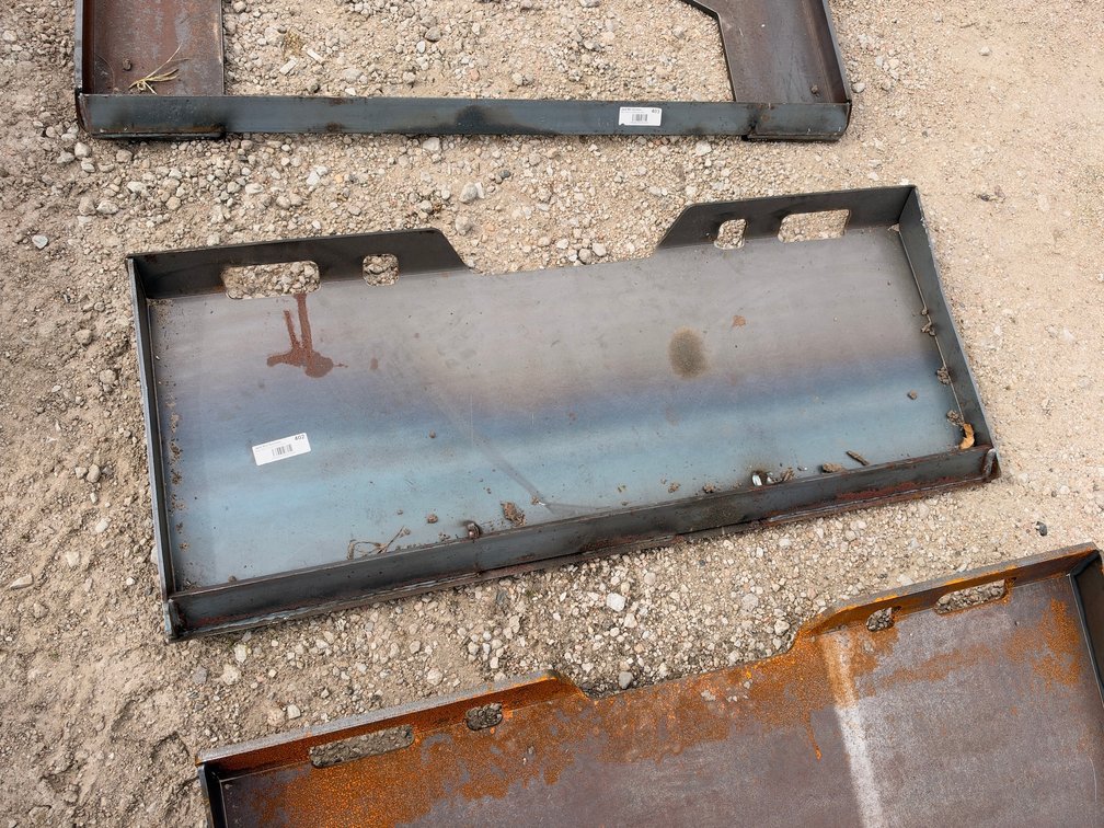 Wolverine QMP3-16-6T 1/4 in. Universal Quick Attach Skid Steer Mount Plate