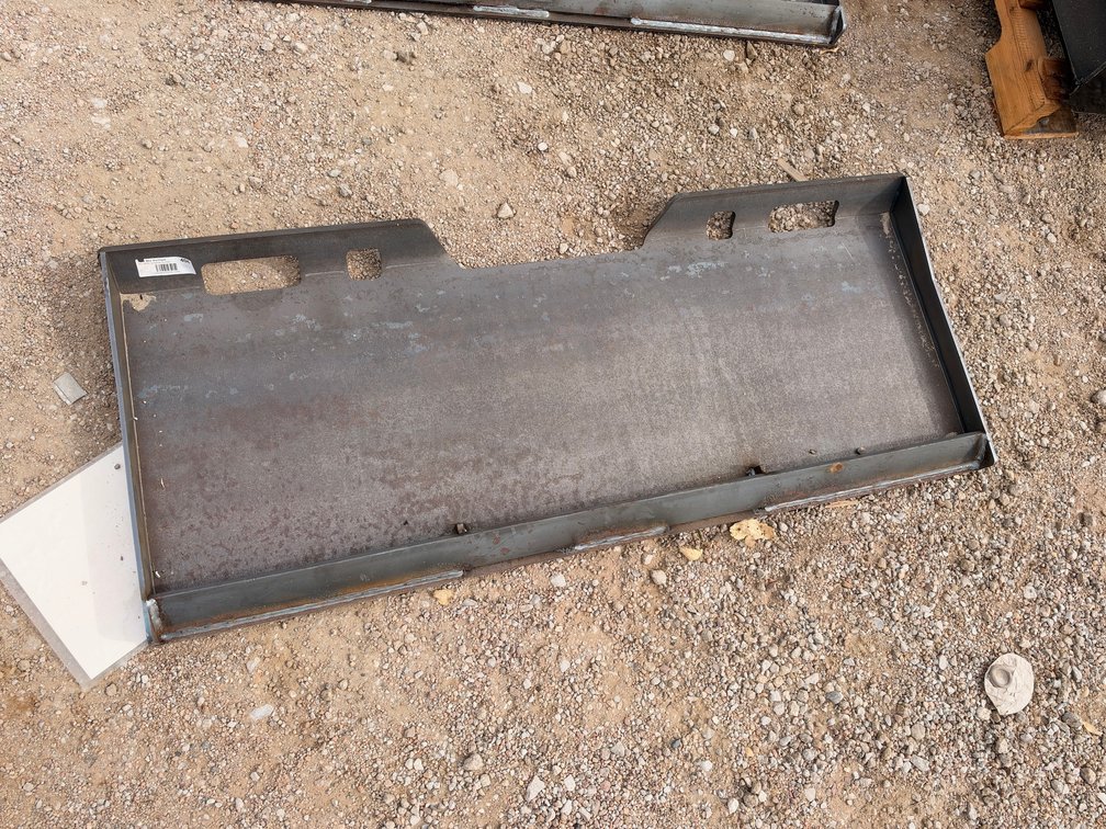 Wolverine QMP2-16-12T 1/2 in. Universal Quick Attach Skid Steer Mounting Plate