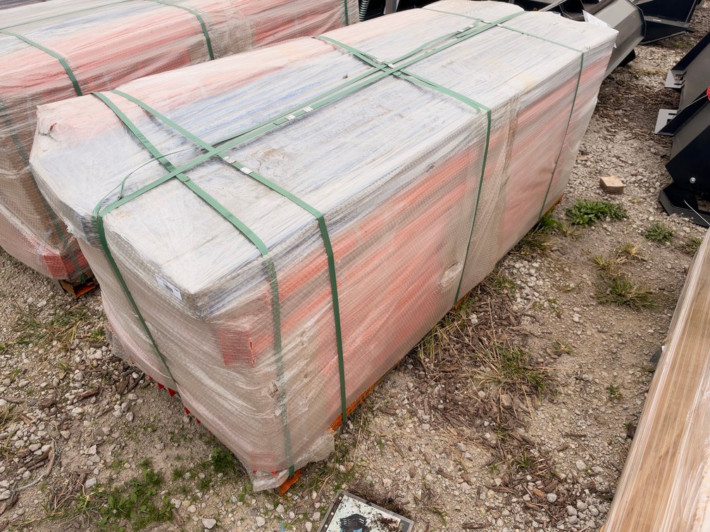 SDLANCH (6) Sections of  Heavy Duty Pallet Racking