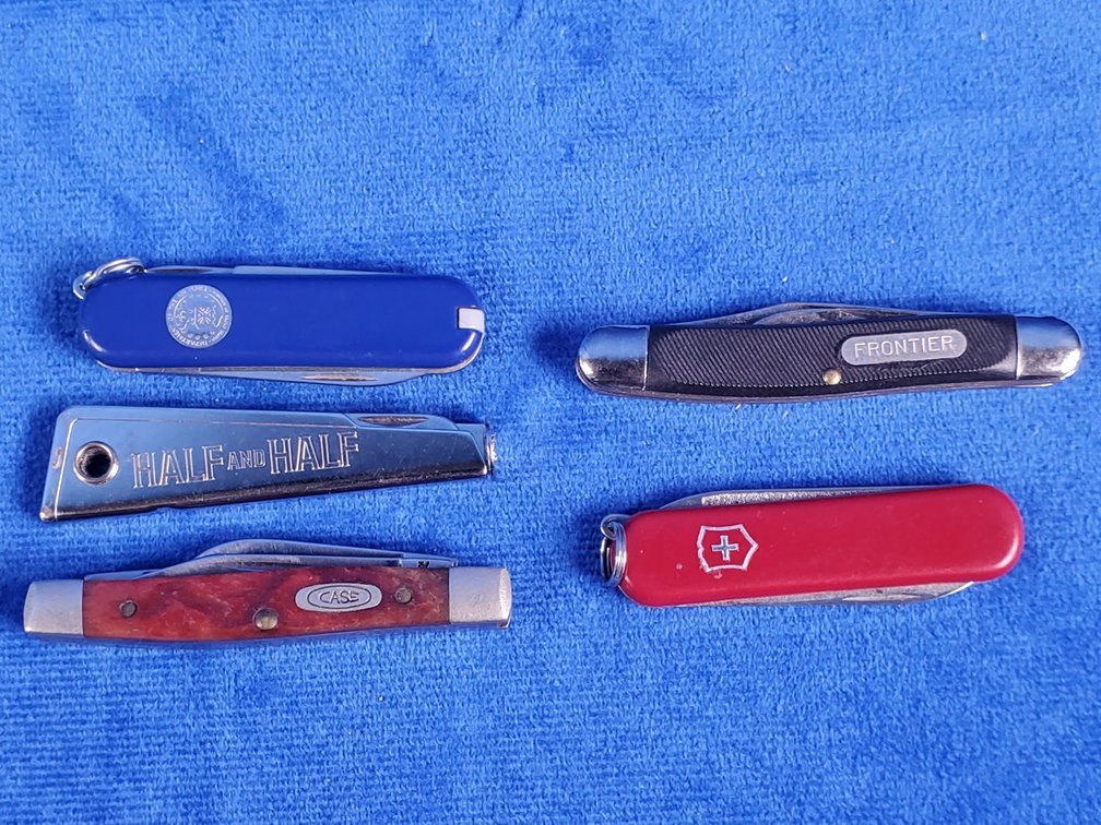 (4) Assorted Pocket Knives & Pipe Tool