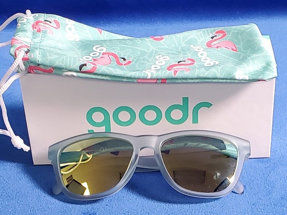 "goodr" Unisex Sports Sunglasses in Turquoise w/Neon lenses (New)