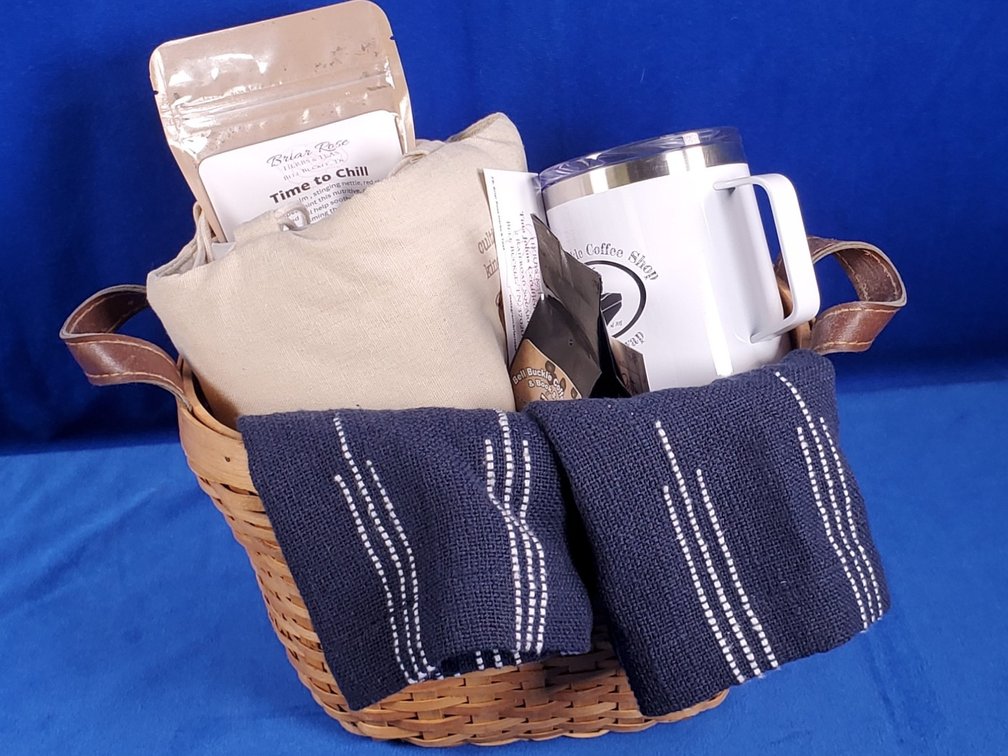 Gift Basket from Bell Buckle Coffee Shop w/ Coffee, Tea & Mug (LPO)