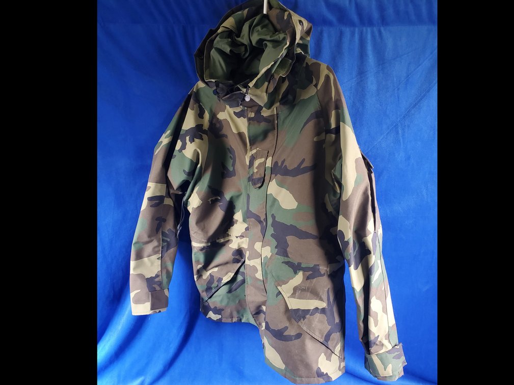 Cold Weather Camouflage Parka Size Medium