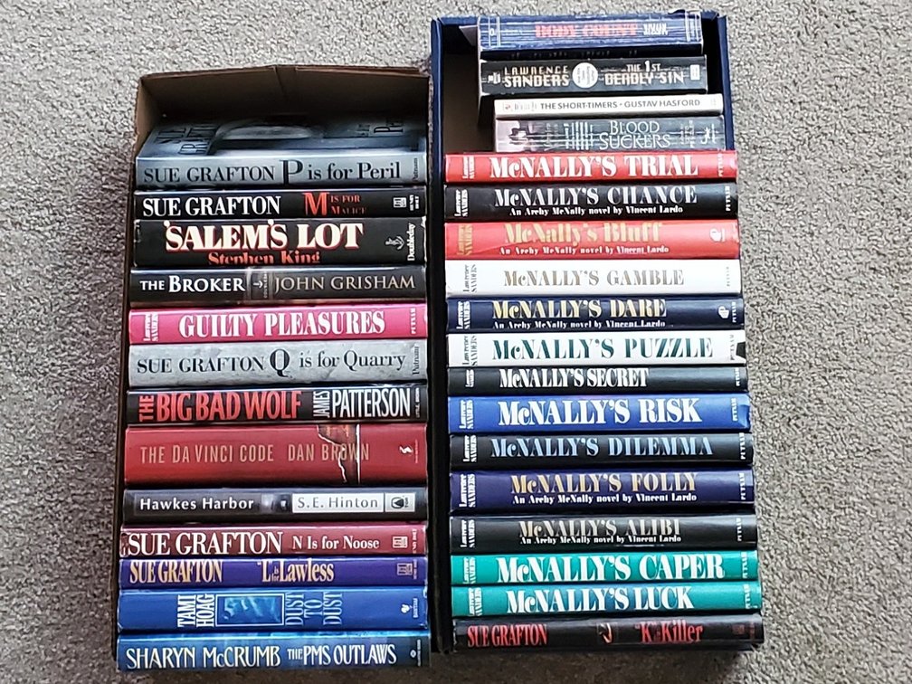 Assorted Books. (LPO)