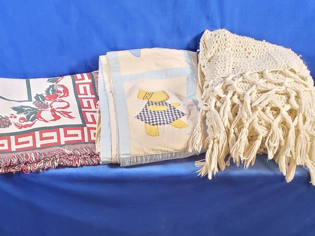 Vintage Dutch Doll Quilt Top, Afghan and Throw (LPO)