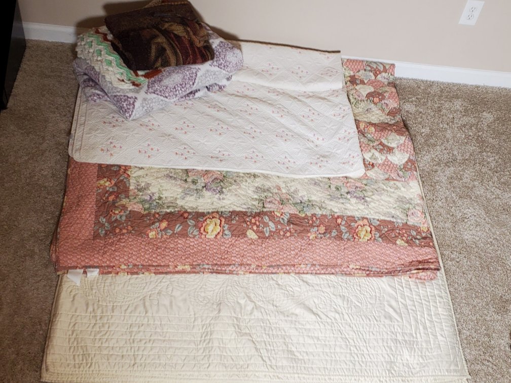 (3) Quilts & More (LPO)