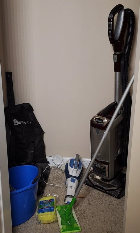 Shark Professional Rotator True Pet Vacuum w/Attachment & More (LPO)