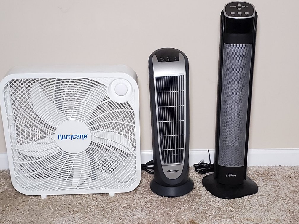 (2) Tower Heaters & Box Fan (LPO)