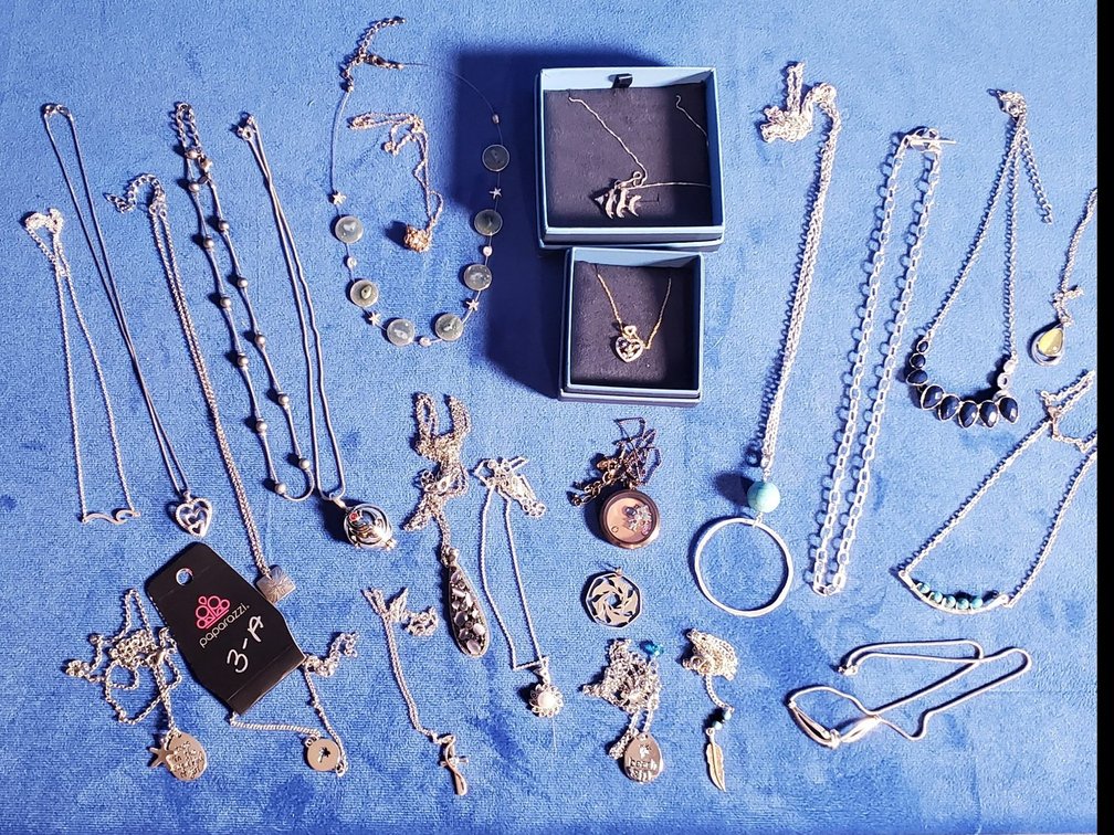 Costume Jewelry Necklaces