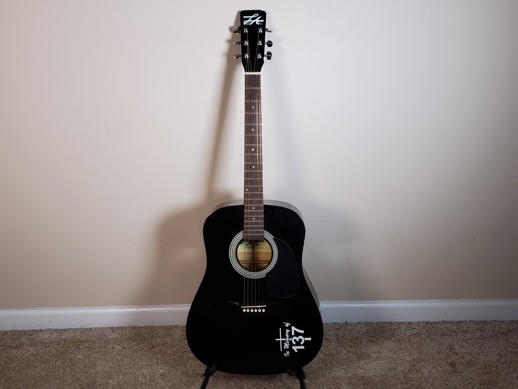LA Guitar w/Case & Books (LPO)