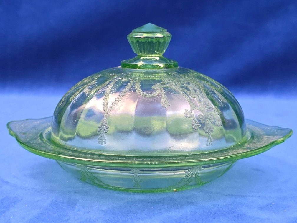 "Cameo" Pattern Green Uranium Glass Covered Butter Dish.