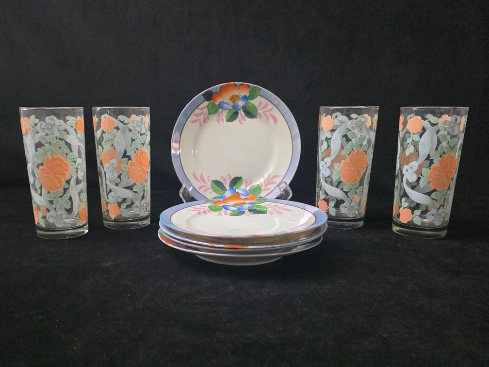 4-Piece Set of Vintage Georges Briard Floral Tea Glasses & (5) Floral Salad Plates (LPO)