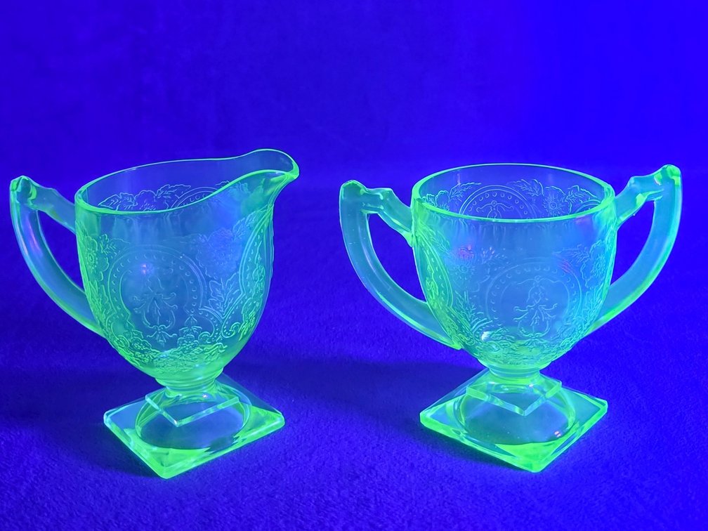 Vintage Green Uranium Glass Creamer and Open Sugar Bowl Set in "Horseshoe" Pattern.