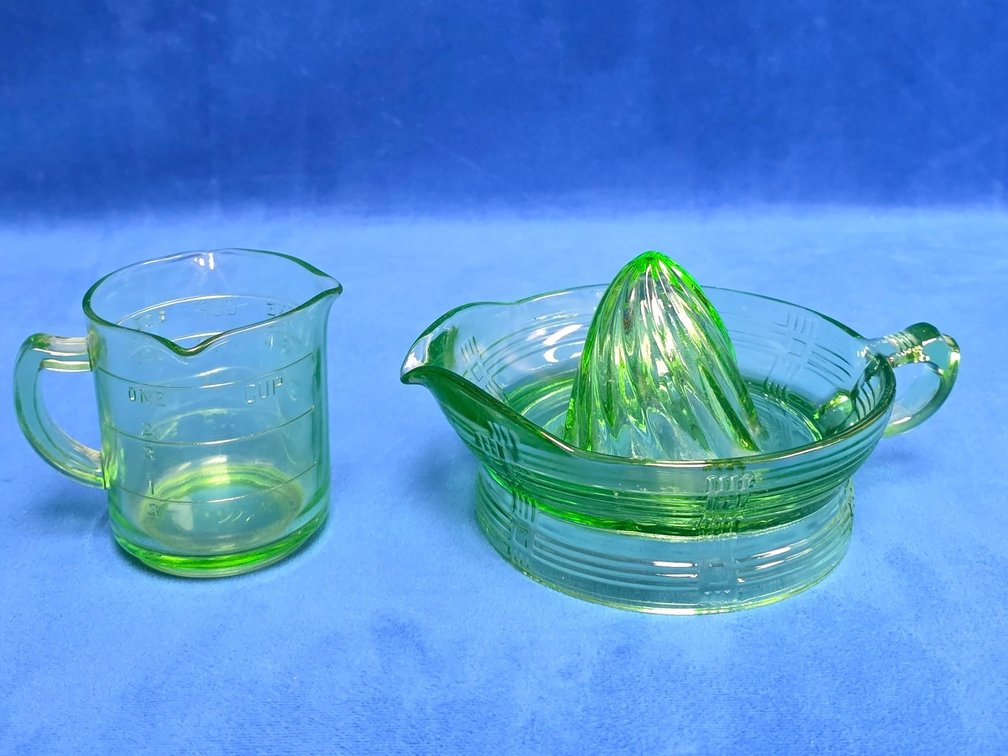 Kellogg's Measuring Cup and Juicer, Green Uranium Glass.
