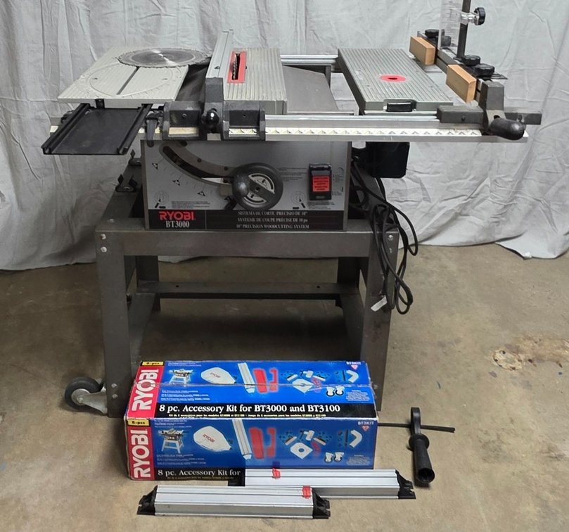 Ryobi table Saw with Ryobi Router & Accessories. (LPO)