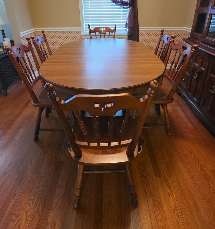 Oval Dining Table & (6) Chairs (LPO)