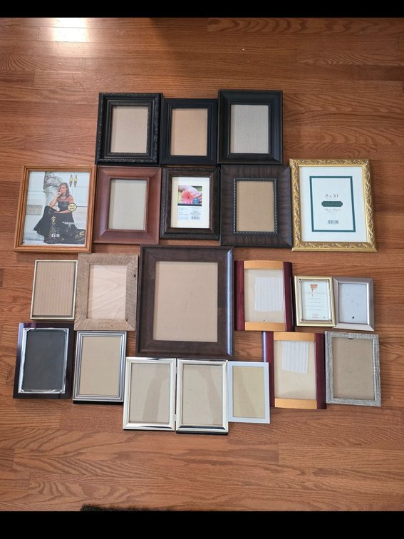 Assorted Photo Frames (LPO)
