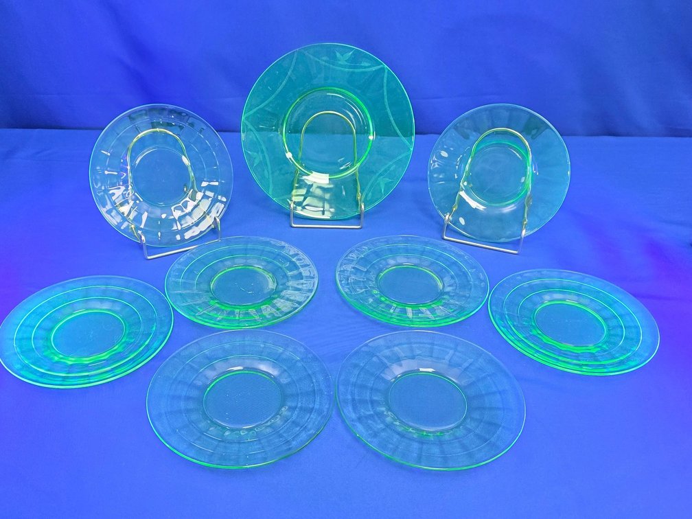 (9) Vintage Green Uranium Glass Plates