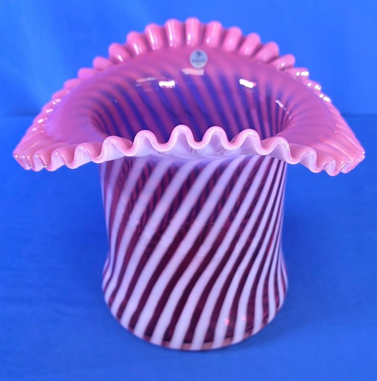Fenton Pink Opalescent Swirl Glass Ruffled Vase