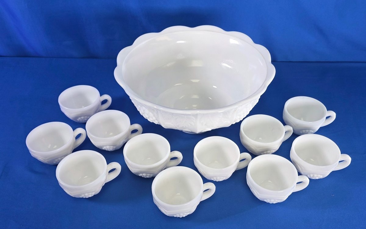 Vintage Milk Glass Punch Bowl w/(11) Cups