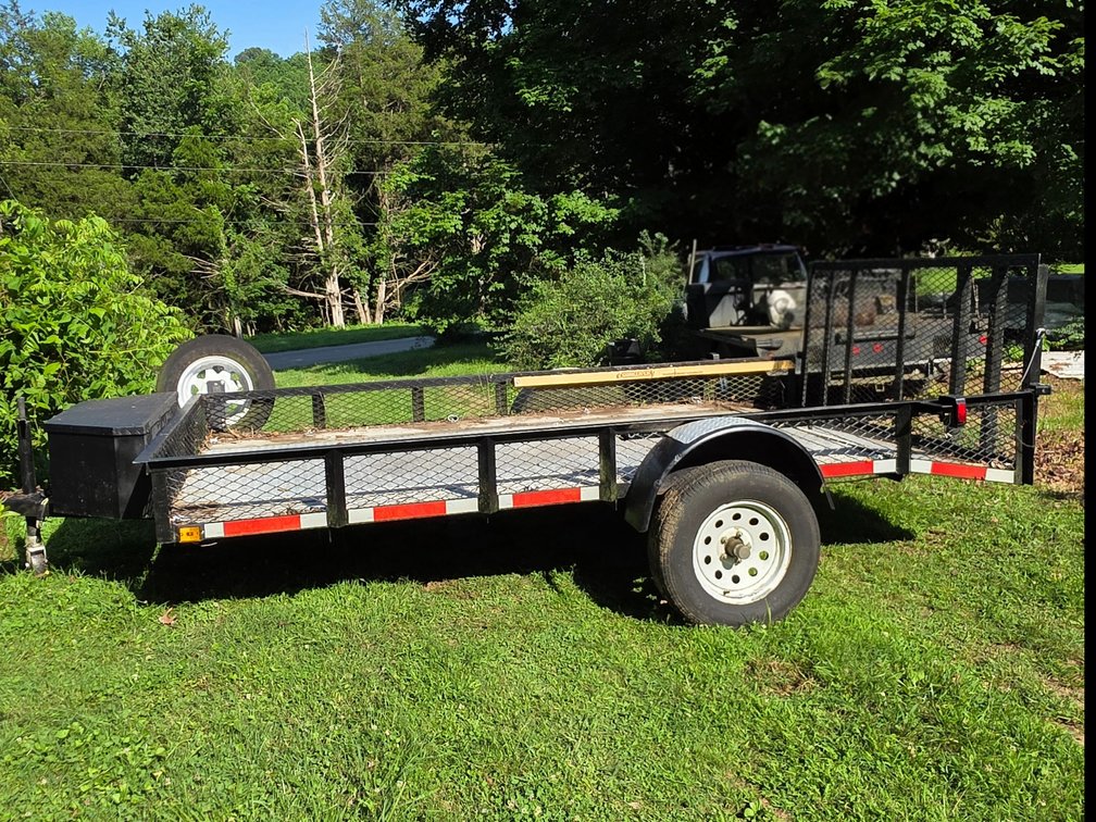 7' x 12 ' Single Axle Utility Trailer with Gorilla-Lift System