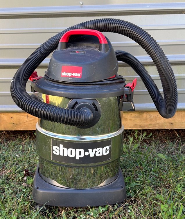 Shop-Vac 6 Gallon Stainless Steel Wet/Dry Vacuum (LPO)