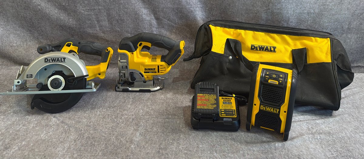 DEWALT 20V MAX Cordless Circular Saw, Jig Saw & Speaker w/Bag