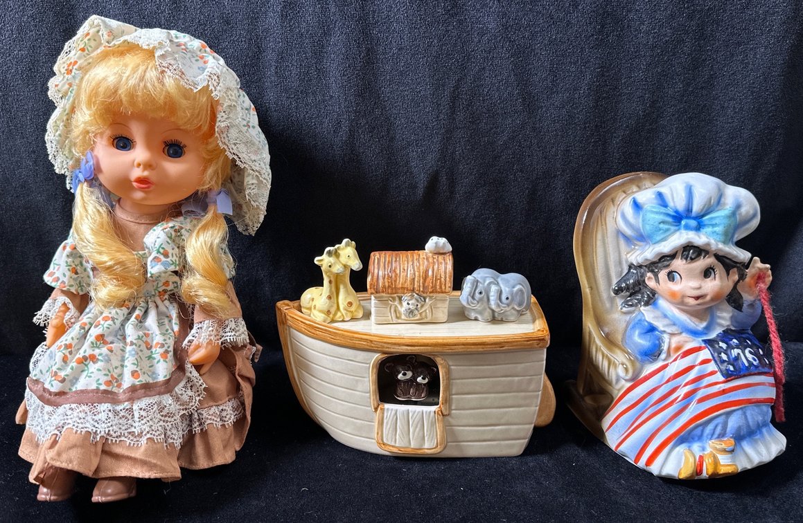(3) Music Boxes
