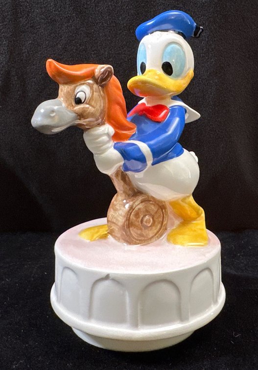 Donald Duck Music Box 