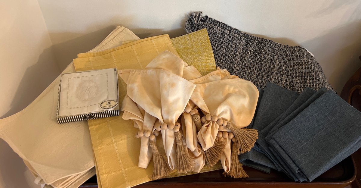 Assorted Placemats & Napkins