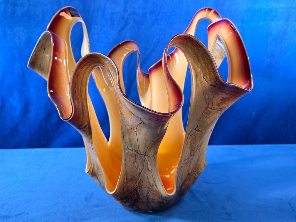 Makora Blown Art Glass Vase (LPO)