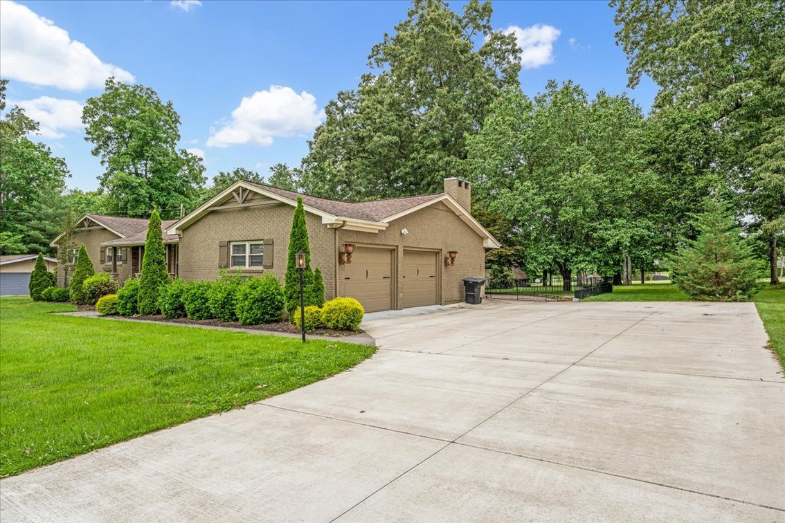 Image for 1809 Country Club Dr. Tullahoma, TN 37388