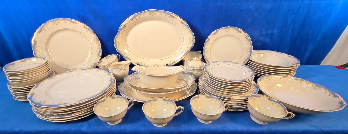 (63) Pieces "Federal Shape" Syracuse China (LPO)