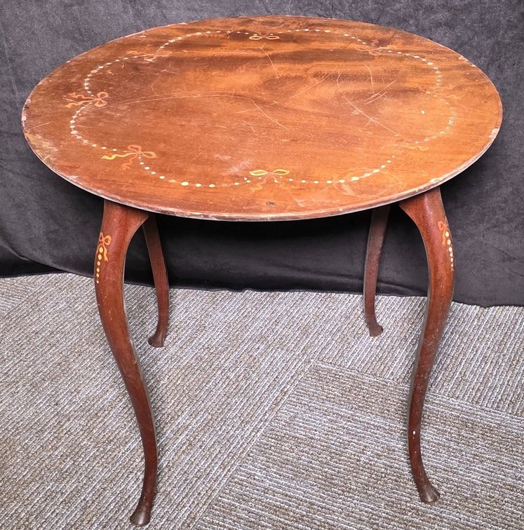 Vintage Mahogany Queen Ann Style Side Table (LPO)